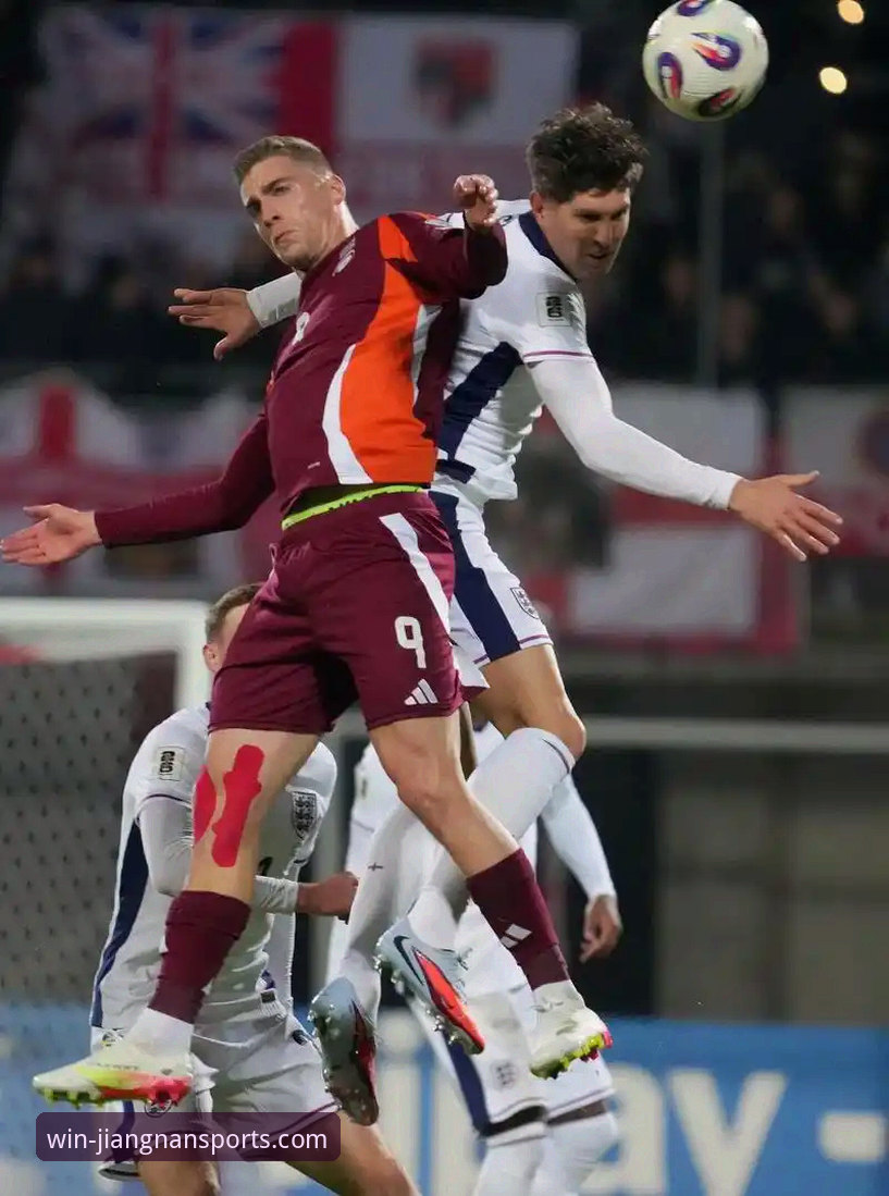 江南体育怎么登录 北京时间3月7日凌晨,英格兰足总杯1/8决赛上演一场焦点对决,狼队在主场迎战红军利物浦。对于众多国内球迷而言,通过稳定流畅的体育平台获取一手赛况至关重要。根据张振宇的分享,许多资深球迷会选择在江南体育官方登录入口关注此类关键赛事,其2025新版平台不仅提供高清直播,更整合了实时数据与深度分析,让观赛体验超越单纯的结果播报。本场比赛,利物浦凭借下半场开场阶段的闪电两击,最终以3-1客场击败狼队,顺利晋级。